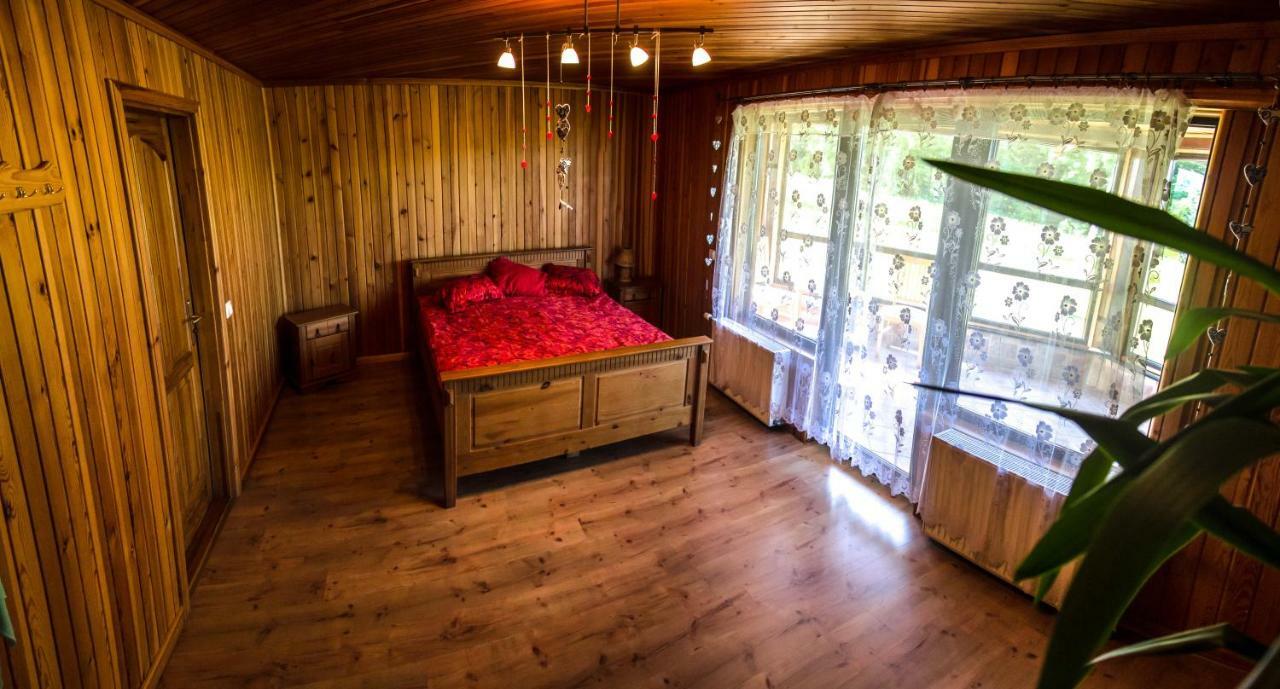 Lielkaibeni Hotel Вецпиебалга Екстериор снимка